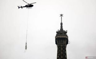 Menara Eiffel Tambah Tinggi 6 Meter, Ternyata Ini Penyebabnya