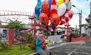 Kisah Sri, Warga Sukoharjo Ikut Antre OP Minyak Goreng di Wonogiri