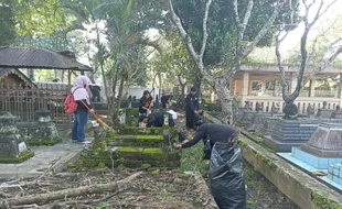 Warga Salatiga hingga Yogya Ikuti Sadranan Ageng Keraton Kartasura