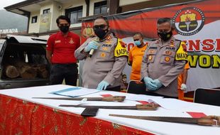 Dibekuk Polisi, Pelaku 3 Kali Lakukan Illegal Logging di Wonogiri