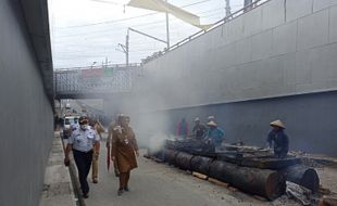 Tilik Perbaikan Underpass Makamhaji, Bupati Etik: Alhamdulillah Bagus