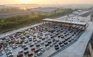 Macet 1 Km di Tol saat Mudik Lebaran, Menhub: Gratis!