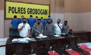 Polisi Bekuk Kawanan Maling Traktor yang Beraksi di Grobogan