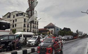 Volume Kendaraan Meningkat, Ini Foto-Foto Kondisi Lalin di Solo