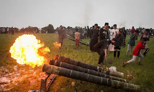 Serunya Festival Long Bumbung Sambut Ramadan di Tawangmangu