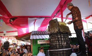 Lopis Raksasa, Tradisi Syawalan di Kota Pekalongan