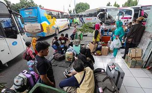 Mudik Lebaran, Jumlah Penumpang di Terminal Kampung Rambutan Naik 100%