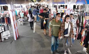 Wow! Pedagang Night Market Ngarsopuro Solo Raup Jutaan Rupiah Semalam