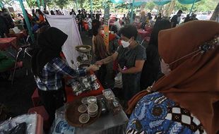 Makin Sepi, Pasar Takjil Semarak Ramadan di Vastenburg Solo Dipindah