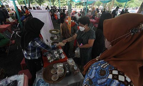 Makin Sepi, Pasar Takjil Semarak Ramadan di Vastenburg Solo Dipindah