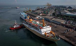 Ribuan Pemudik Telah Tiba di Pelabuhan Tanjung Emas Semarang