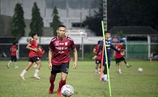 Sambut Liga 1, Foto-Foto Skuad Persis Solo Jalani Latihan saat Ramadan