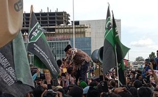 Didatangi Mahasiswa, Bupati Banyumas Tolak Penundaan Pemilu