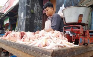 Wuss.. Harga Daging Ayam di Boyolali Meroket Capai Rp40.000/Kg