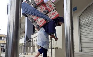 Sedih! Menjelang Lebaran, Kuli Panggul Pasar Legi Solo Malah Sepi Order