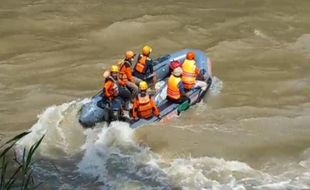 Bocah Ngawi yang Tenggelam di Bengawan Madiun Ditemukan Meninggal