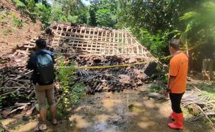 Tragis! Tertimpa Rumah Roboh saat Tidur, Nenek di Kulonprogo Tewas