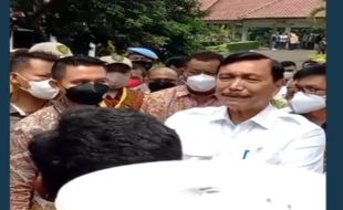 Didebat Mahasiswa Soal Big Data Penundaan Pemilu, Luhut Berkilah