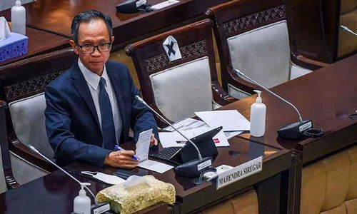 Disetujui DPR, Ini Anggota Dewan Komisioner OJK yang Baru