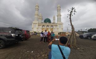 Ngabuburit di Masjid Agung Karanganyar Serasa Nabawi, Begini Suasananya