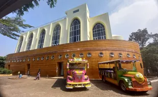 Masjid Bahtera Nuh Semarang, Tempat Nyaman untuk Ibadah & Wisata