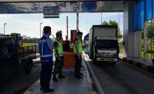 Mudik Telah Tiba.. Kendaraan Melintas di Tol Boyolali Kian Ramai