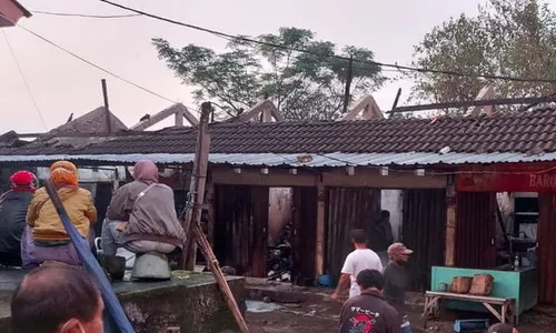 Kebakaran Landa Pasar Ambarawa, 7 Kios Daging Ludes