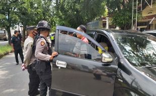 Dirazia Sajam Oleh Polisi Karanganyar, Pengendara: Aki Saya Tekor