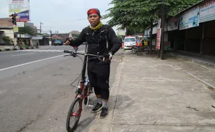 Batal dari Jakarta, Pria Banjarsari Solo Ini Mudik Gowes dari Jogja