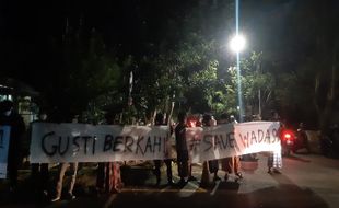 Ceramah Ganjar di Masjid UGM Disambut Spanduk Solidaritas untuk Wadas