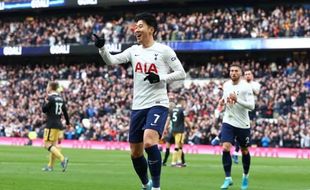 Hasil Lengkap Liga Inggris Dini Hari: Pesta Gol, Spurs Gusur Arsenal