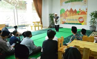 Menelusuri Kisah Nabi Bersama Anak Yatim Duafa di Syariah Hotel Solo