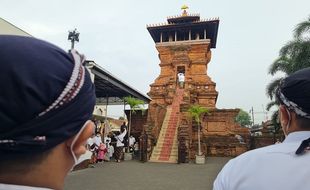 Tradisi Tabuh Beduk Blandrangan di Menara Kudus, Penanda Awal Puasa