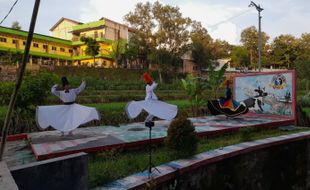 Santri Boyolali Tak Pusing Berputar-Putar Menari Sufi, Ini Rahasianya