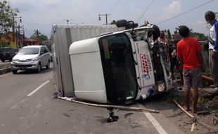 4 Kendaraan Kecelakaan di Jalan Solo-Jogja Picu Macet, Ini Kronologinya