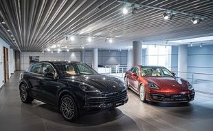 Porsche Luncurkan Model Mobil E-Hybrid di Indonesia