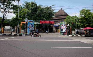 Kisah Sekeluarga dari Tangerang Nginap 10 Hari di Masjid Raya Sragen