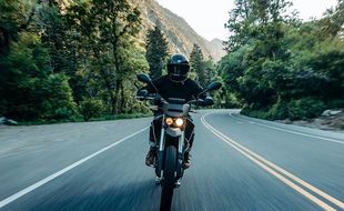 Motor Adventure dari Zero Motorcycles Meluncur di 2023