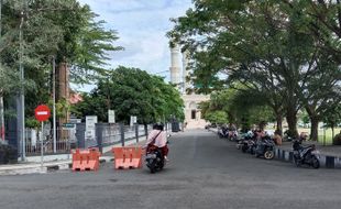 Masih Banyak yang Kecele Arah Baru Lalu Lintas Alun-Alun Karanganyar