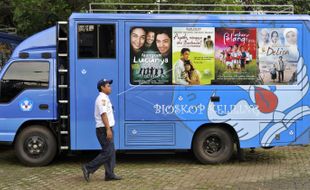 Yeay! Bus Bioskop Keliling Bakal Menyapa Lagi Pelajar Karanganyar