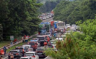 Libur Kenaikan Isa Al Masih, Begini Suasana Lalin Jalur Puncak Bogor