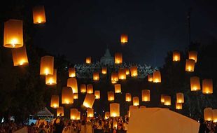 Ribuan Lampion Diterbangkan Tandai Puncak Perayaan Waisak di Borobudur