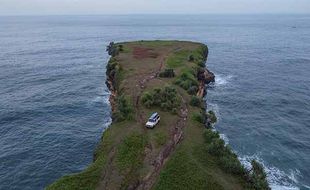 Warga Grogol Terseret Ombak Pantai Drini, Ternyata Kakak Beradik