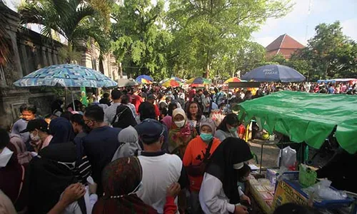 Pindah Galabo Malah Sepi, 500 PKL CFD Solo Ingin Kembali ke City Walk