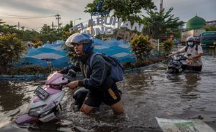 Pantura Jateng Tenggelam, Akibat Ulah Manusia?