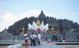 Perayaan Waisak Dongkrak Kunjungan Wisata di Candi Borobudur