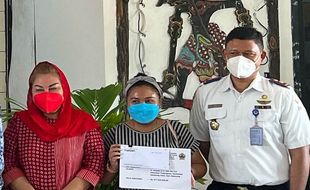 Warga Terdampak Reaktivasi Rel Tawang-Semarang Terima Santunan