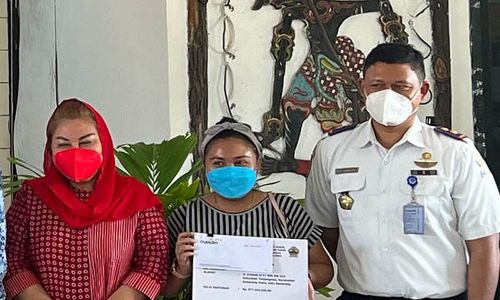 Warga Terdampak Reaktivasi Rel Tawang-Semarang Terima Santunan