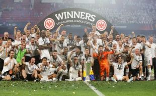 Sakjose! Frankfurt Juara Liga Europa Tanpa Tersentuh Kekalahan