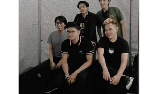 Lirik Lagu Merayu Tuhan - Kangen Band